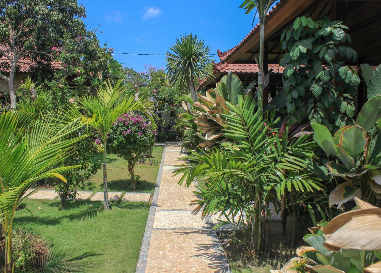 Pattri Garden Lembongan Hotel Exterior photo